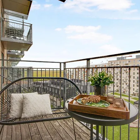 Modern 1-bedroom With A Balcony In Orestad