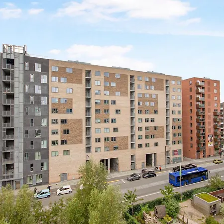 Modern 1-bedroom With A Balcony In Orestad * Copenhague